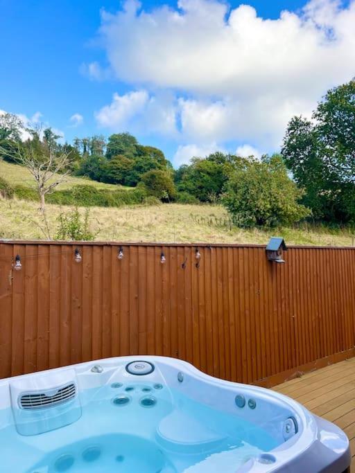 Countryside Converted Barn With Hot Tub Newton Abbot Dış mekan fotoğraf